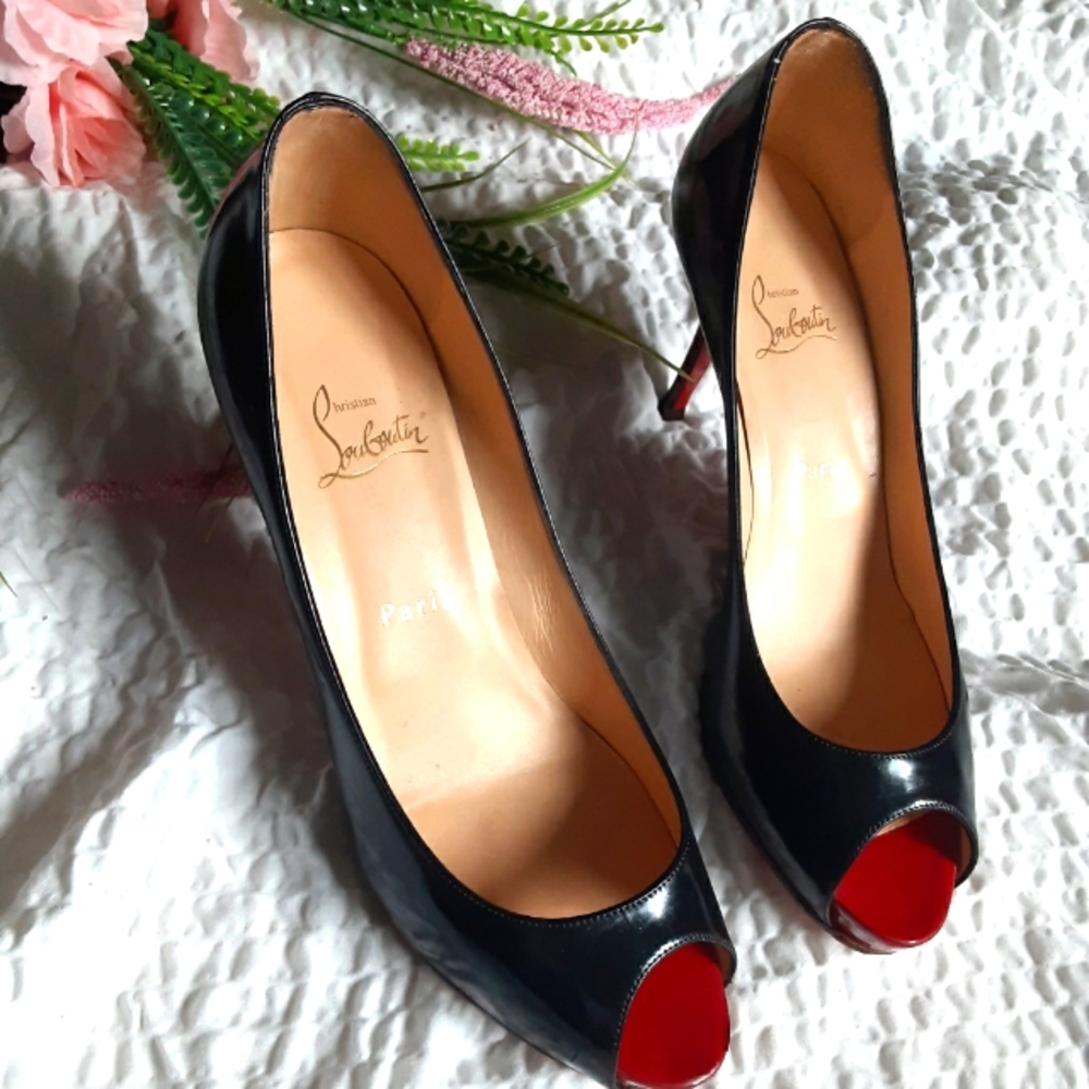 Sale❤Christian Louboutin Pumps